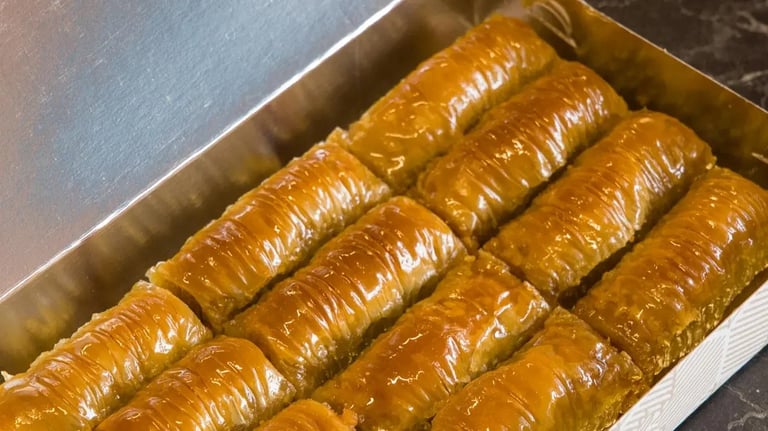 What’s The Difference Between Baklava And Kunafa?