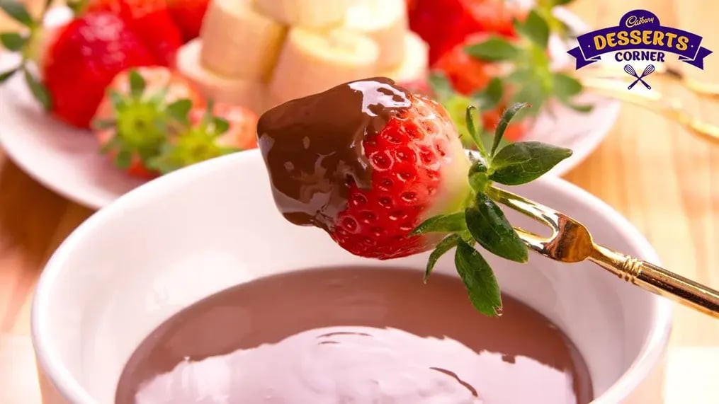 create-a-candy-and-chocolate-fondue-02