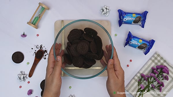 easy-oreo-cookie-balls-step-1