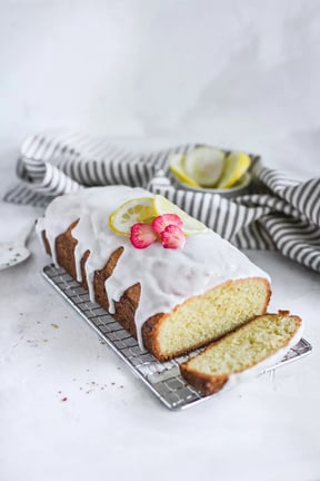 This Guide Is All You Need To Make The Classic Pound Cake: Simple Sweet Recipes at Home