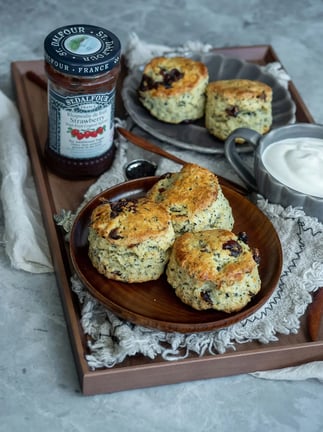 A Guide to Making the Perfect Scones: Special Sweets to Enjoy Anytime