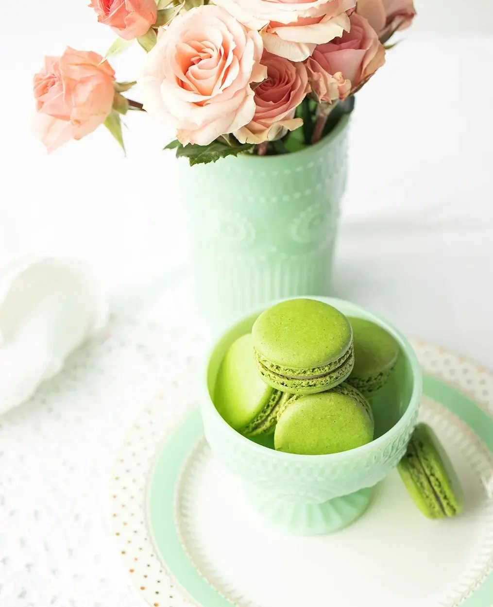 green-tea-macarons-1